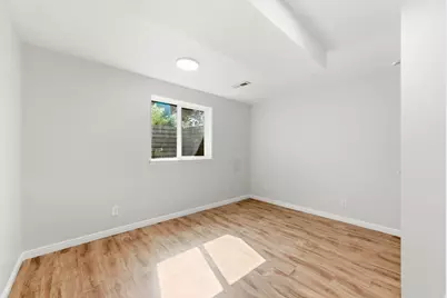 1691 S 300 E, Kaysville, UT 84037 - Photo 20