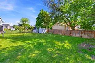 1691 S 300 E, Kaysville, UT 84037 - Photo 26