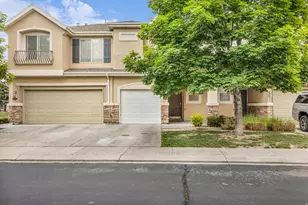 14071 S Rutherford Ave, Bluffdale, UT 84065 - Photo 2