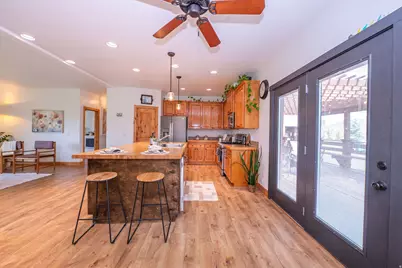 275 S 8600 E, Huntsville, UT 84317 - Photo 8