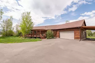 275 S 8600 E, Huntsville, UT 84317 - Photo 1