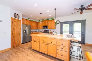 275 S 8600 E, Huntsville, UT 84317 - Photo 12