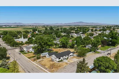 6985 N 2550 W, Honeyville, UT 84314 - Photo 34
