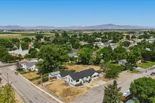 6985 N 2550 W, Honeyville, UT 84314 - Photo 34