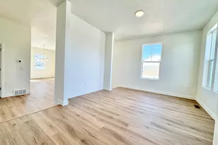 1650 N Main St, Layton, UT 84041 - Photo 10