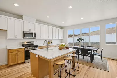 6710 S Shawow Peak Rd W #21, West Jordan, UT 84081 - Photo 10