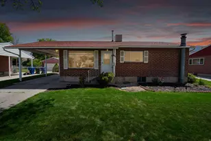 9771 S Amber Ln, Sandy, UT 84094 - Photo 2