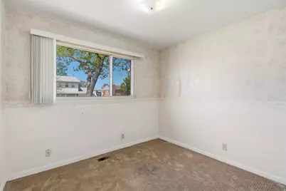 9771 S Amber Ln, Sandy, UT 84094 - Photo 10