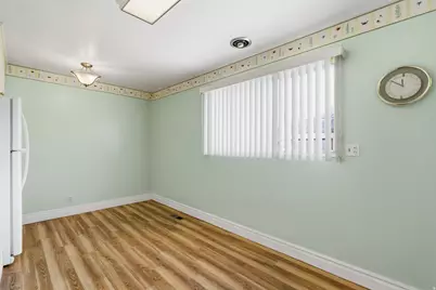 9771 S Amber Ln, Sandy, UT 84094 - Photo 8
