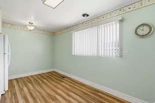 9771 S Amber Ln, Sandy, UT 84094 - Photo 8
