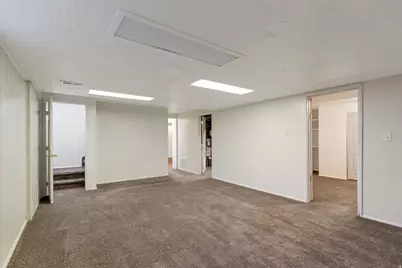 5188 S 300 E, Washington Terrace, UT 84405 - Photo 24