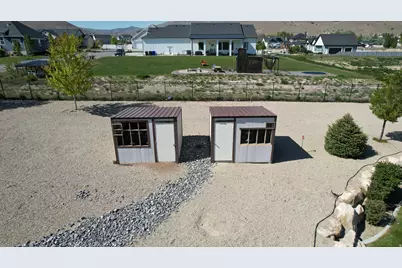 1627 E Lakeview Ln, Eagle Mountain, UT 84005 - Photo 86
