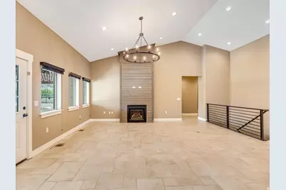 1627 E Lakeview Ln, Eagle Mountain, UT 84005 - Photo 10