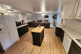 2167 E Eagle Ray Ct, Cottonwood Heights, UT 84121 - Photo 14