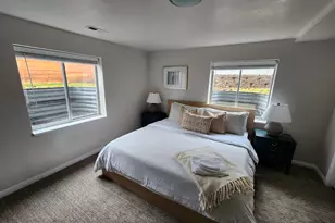 2167 E Eagle Ray Ct, Cottonwood Heights, UT 84121 - Photo 16