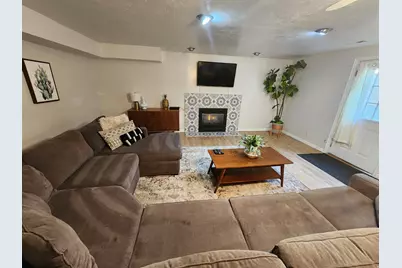 2167 E Eagle Ray Ct, Cottonwood Heights, UT 84121 - Photo 10