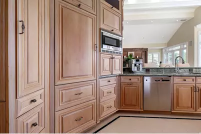 5678 E Twin Creek Rd, Salt Lake City, UT 84108 - Photo 16