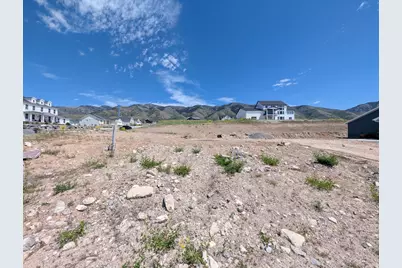 16 S 1000 E #101, Hyde Park, UT 84318 - Photo 2