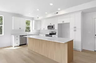 717 W W Coho Ln S, Midvale, UT 84047 - Photo 2