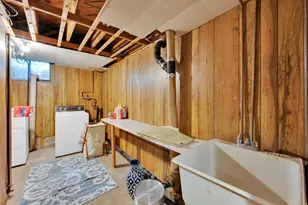 574 N 400 E, Centerville, UT 84014 - Photo 34