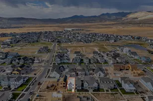 11348 S Silver Pond Dr, South Jordan, UT 84009 - Photo 38