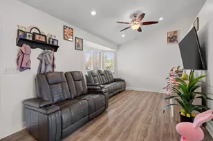 2152 E Weeping Willow Way N, Eagle Mountain, UT 84005 - Photo 4