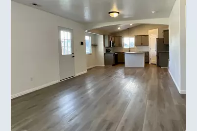 4588 E Evans Dr S, Eagle Mountain, UT 84005 - Photo 32