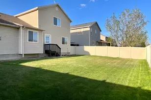 4588 E Evans Dr S, Eagle Mountain, UT 84005 - Photo 24