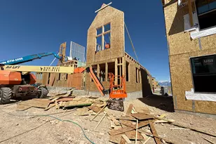 6957 W Gravel Cross Way S, West Jordan, UT 84081 - Photo 2