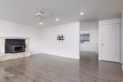 270 S 300 E, Santaquin, UT 84655 - Photo 6
