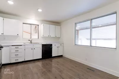 270 S 300 E, Santaquin, UT 84655 - Photo 10