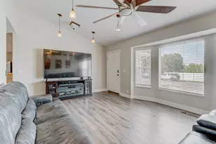 4977 W Cave Peak Dr, Riverton, UT 84065 - Photo 4