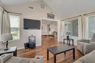 3549 S Villa View Dr #D, West Valley, UT 84120 - Photo 10