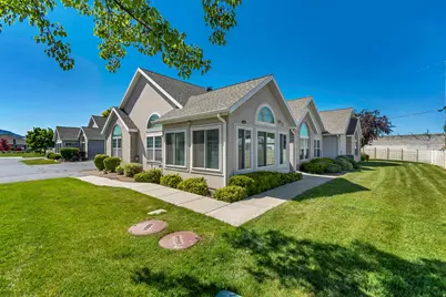 3549 S Villa View Dr #D, West Valley, UT 84120 - Photo 4