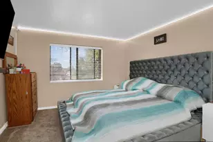 9184 S Jefferson Pl, Sandy, UT 84070 - Photo 12