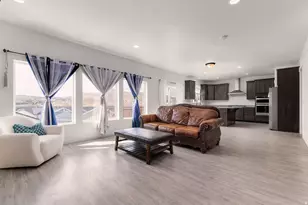 9307 N Tampa Dr, Eagle Mountain, UT 84005 - Photo 6