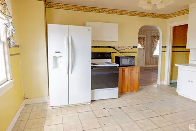 141 W 100 N, East Carbon, UT 84520 - Photo 8