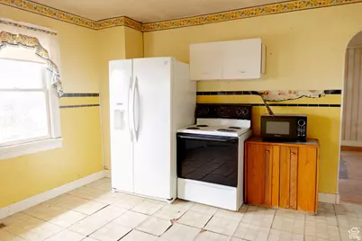 141 W 100 N, East Carbon, UT 84520 - Photo 10