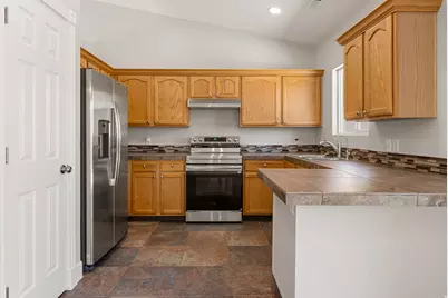 651 E 460 S, Leeds, UT 84746 - Photo 14
