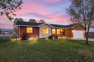 715 S 400 W, Mount Pleasant, UT 84647 - Photo 1