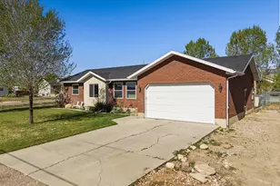 715 S 400 W, Mount Pleasant, UT 84647 - Photo 4