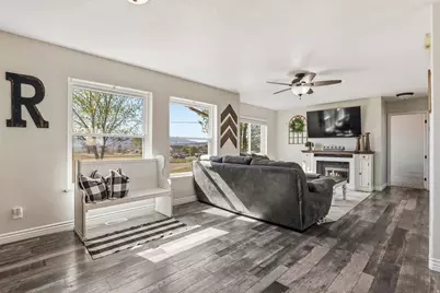 715 S 400 W, Mount Pleasant, UT 84647 - Photo 10