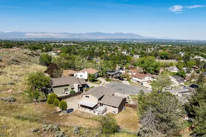 7351 S Chestnut Cir E, Cottonwood Heights, UT 84121 - Photo 38
