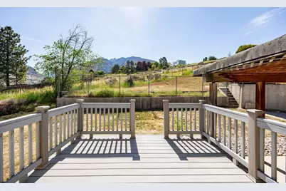 7351 S Chestnut Cir E, Cottonwood Heights, UT 84121 - Photo 12