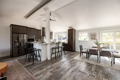 7351 S Chestnut Cir E, Cottonwood Heights, UT 84121 - Photo 2