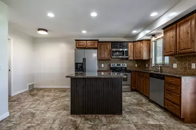 1865 W 5050 S, Roy, UT 84067 - Photo 10