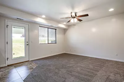 1865 W 5050 S, Roy, UT 84067 - Photo 8