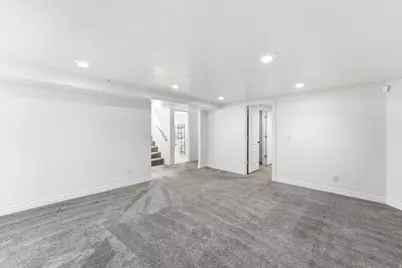 2776 E Wilshire Dr, Salt Lake City, UT 84109 - Photo 20