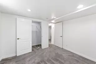 2776 E Wilshire Dr, Salt Lake City, UT 84109 - Photo 24
