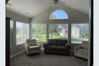 317 S 450 W #B, Springville, UT 84663 - Photo 4